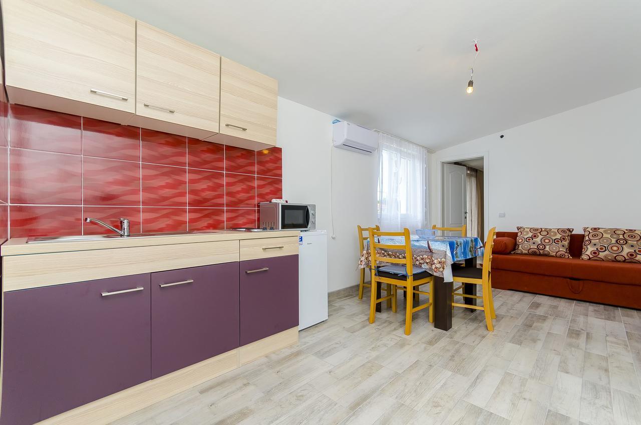 Apartments Mirko I Anda Donji Okrug  Kültér fotó